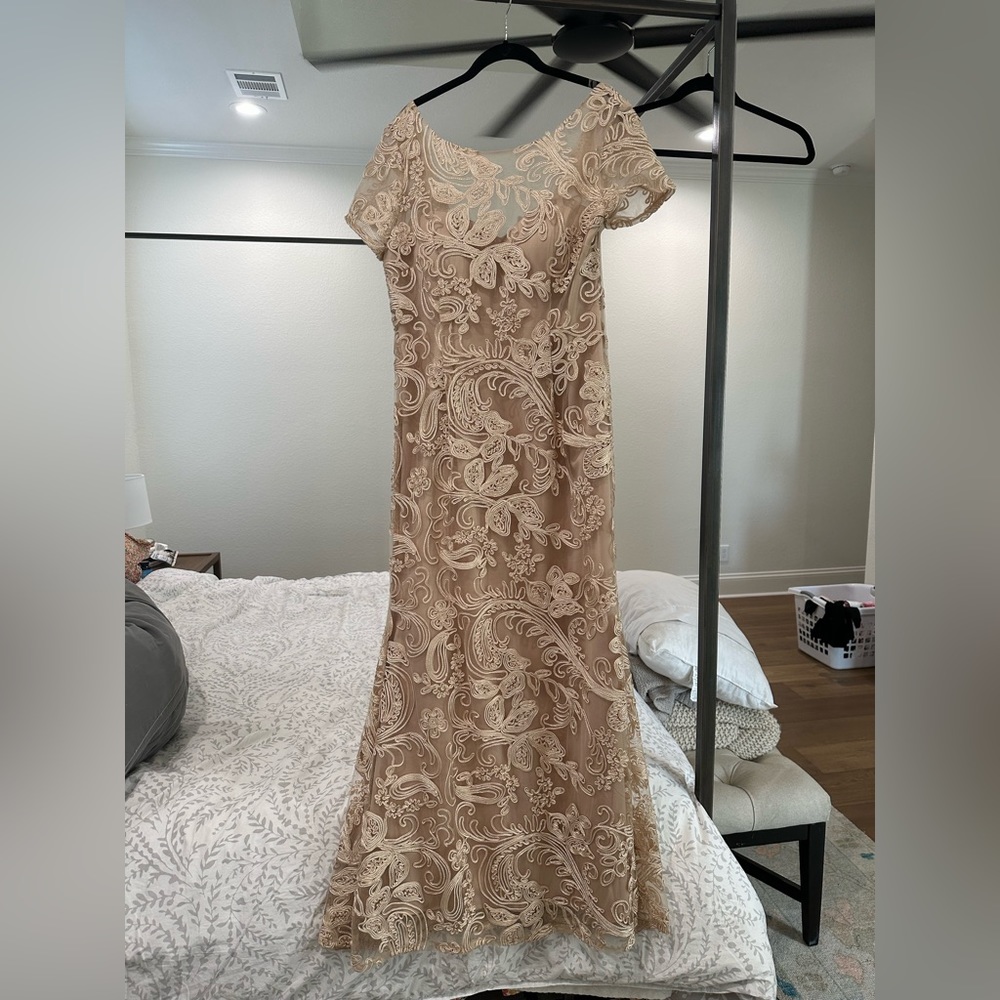 JS Collection Gown